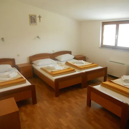 Sobe Jasna Vendégház 3*
