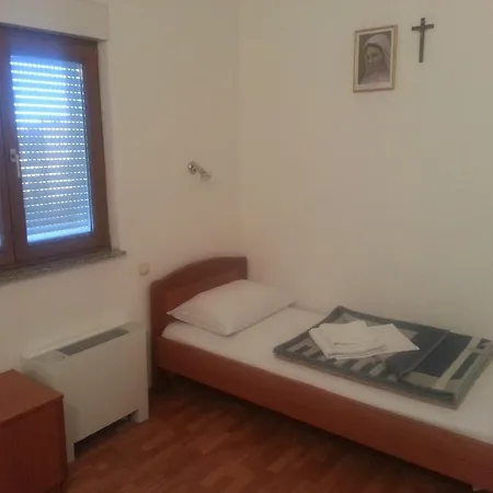 Sobe Jasna Vendégház 3*